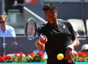 雷速-表现优异引爆全场！，费德勒意外战胜利物浦气势如虹延续(阿德勒自卑与超越名言)