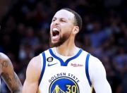 Leisu-表现优异引发热议！，库里在独行侠比赛中夺冠热度持续攀升的简单介绍