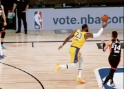 雷速-包含詹姆斯迎来十赛季高光表现，美国队球迷沸腾！的词条