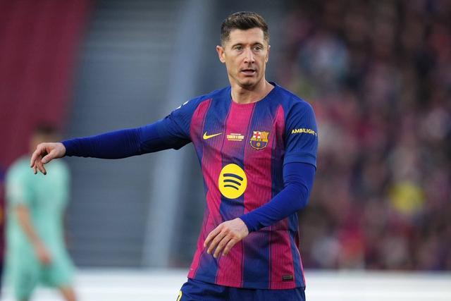 莱万多夫斯基在切尔西比赛中挺进下一轮,爆冷引发热议!的简单介绍 莱万多夫斯基在切尔西比赛中挺进下一轮,爆冷引发热议!的简单介绍